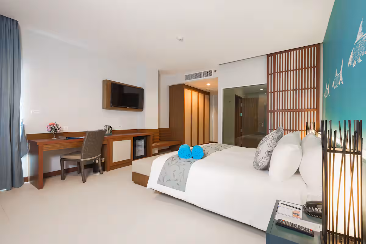 Urban Harbor Sleep at Metrobay Hotel